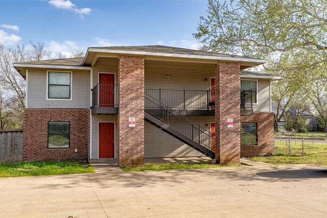 892 W Vanderbilt, Stephenville, TX 76401