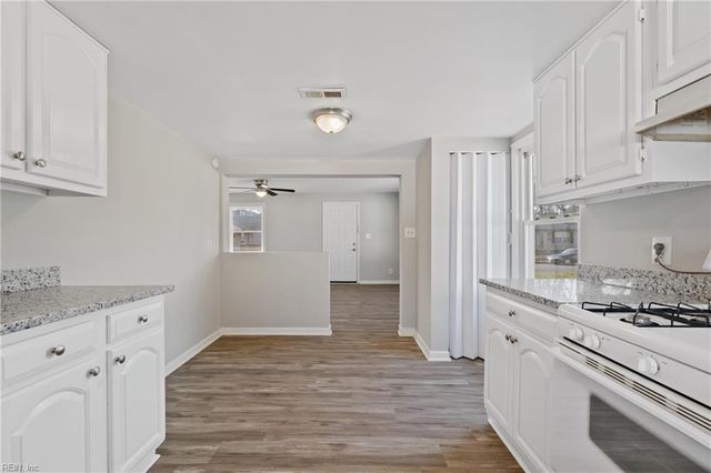 6 Worden PL, Portsmouth, VA 23702