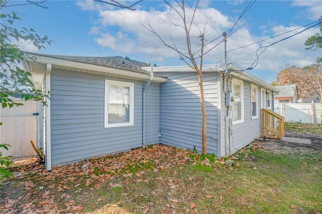 6 Worden PL, Portsmouth, VA 23702