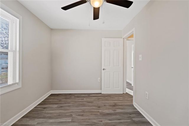 6 Worden PL, Portsmouth, VA 23702