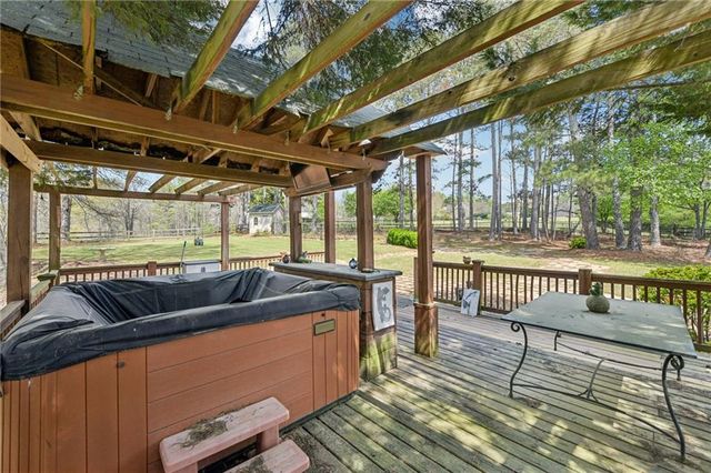 228 Indian Creek Road, Locust Grove, GA 30248