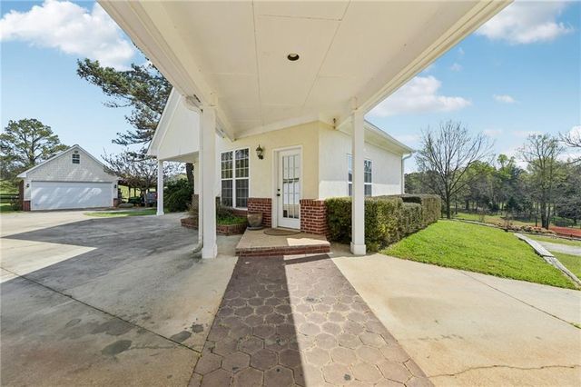 228 Indian Creek Road, Locust Grove, GA 30248