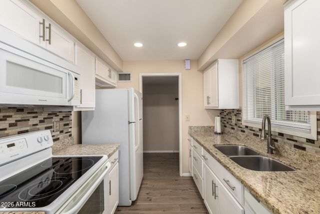 9708 W TEAKWOOD Drive, Sun City, AZ 85351