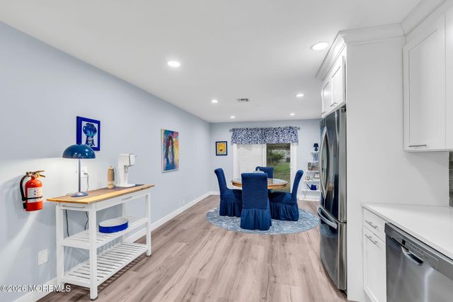 214 Westbrook Drive, Toms River, NJ 08757