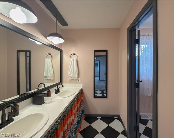 3466 Clover Drive, Brunswick, OH 44212