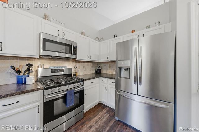 973 Callaway Court, Howell, MI 48843
