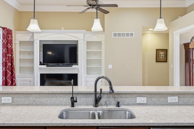 116 Kingston Drive, Georgetown, KY 40324