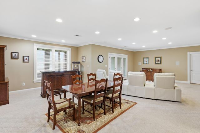 116 Kingston Drive, Georgetown, KY 40324