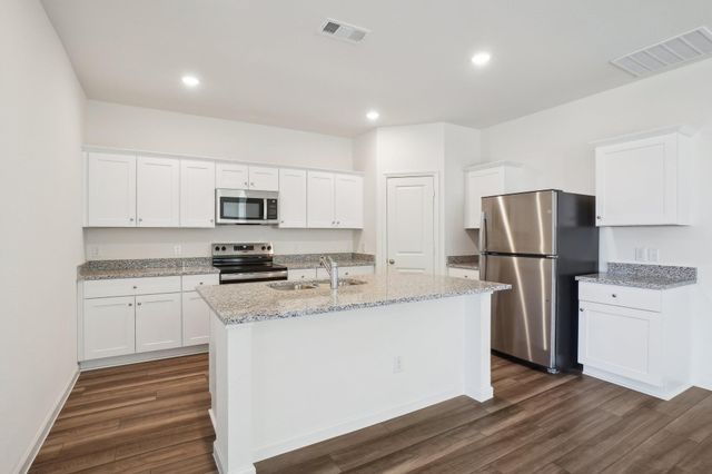 502 Cliff DR, Maxwell, TX 78656