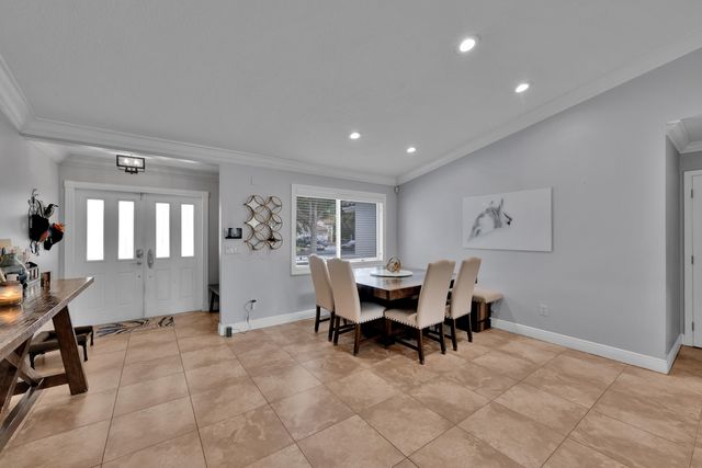 5791 Hawkes Bluff Avenue, Davie, FL 33331
