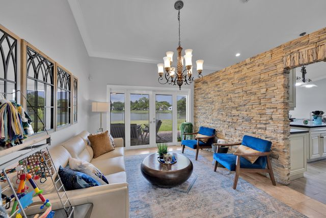 5791 Hawkes Bluff Avenue, Davie, FL 33331