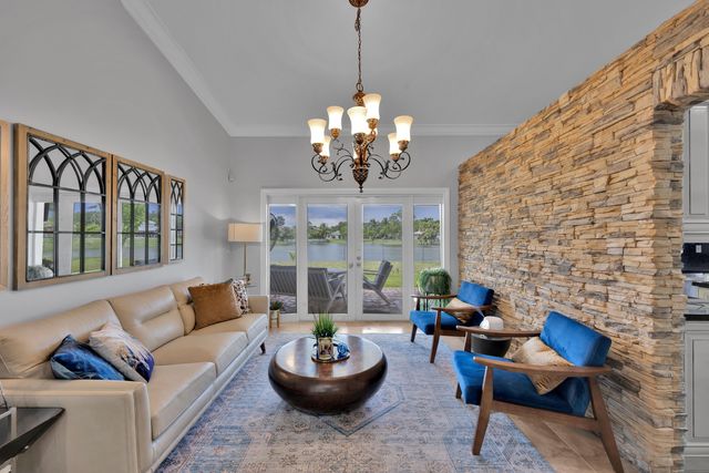 5791 Hawkes Bluff Avenue, Davie, FL 33331