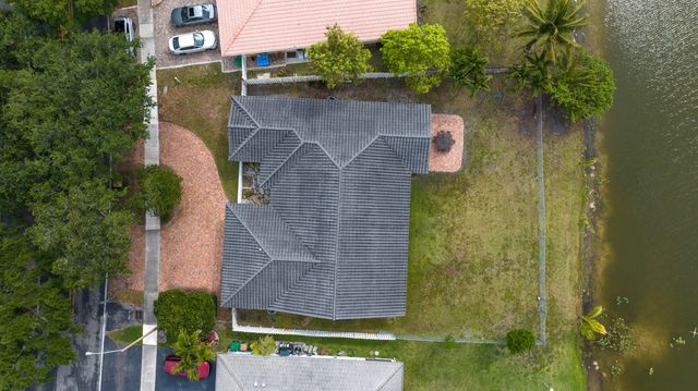 5791 Hawkes Bluff Avenue, Davie, FL 33331