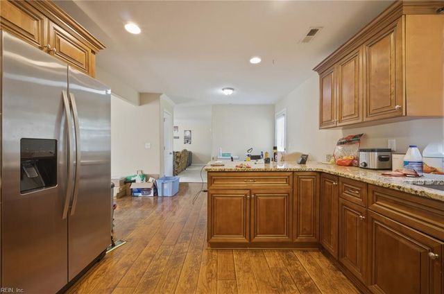 1112 Sir Gawaine DR, Chesapeake, VA 23323