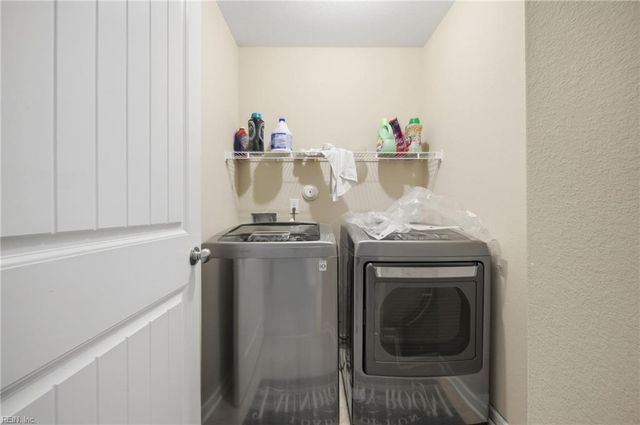 1112 Sir Gawaine DR, Chesapeake, VA 23323