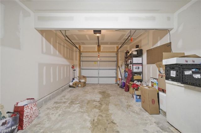 1112 Sir Gawaine DR, Chesapeake, VA 23323