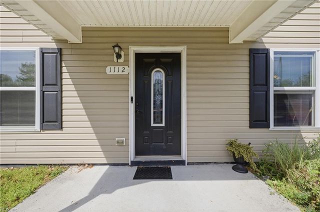 1112 Sir Gawaine DR, Chesapeake, VA 23323