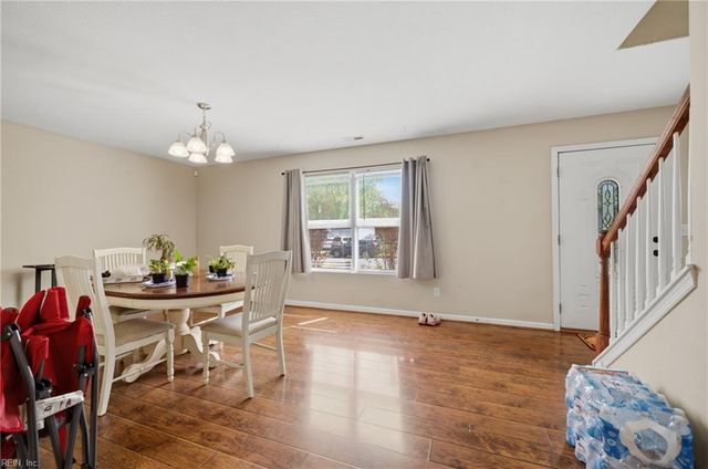 1112 Sir Gawaine DR, Chesapeake, VA 23323