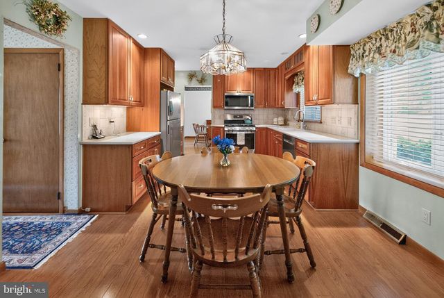 520 BUCKMAN DR, Hatboro, PA 19040