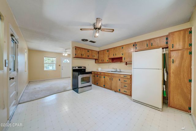 2100 W Norwood Drive, Panama City, FL 32405