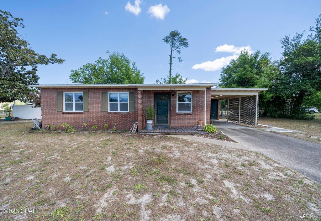 2100 W Norwood Drive, Panama City, FL 32405