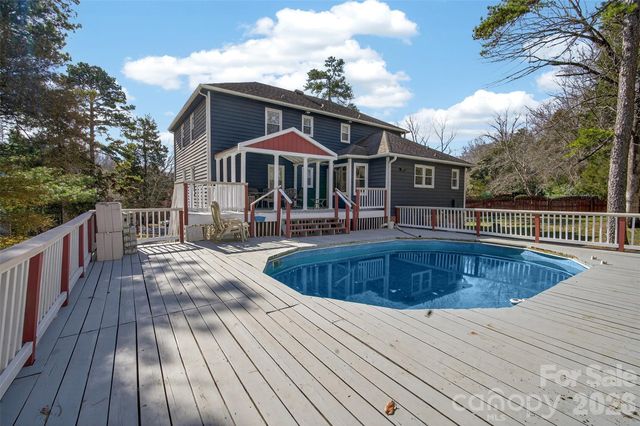 6553 Dougherty Drive, Charlotte, NC 28213