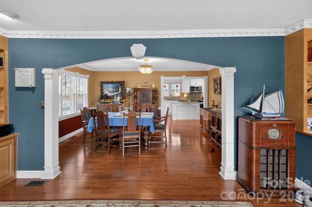 6553 Dougherty Drive, Charlotte, NC 28213