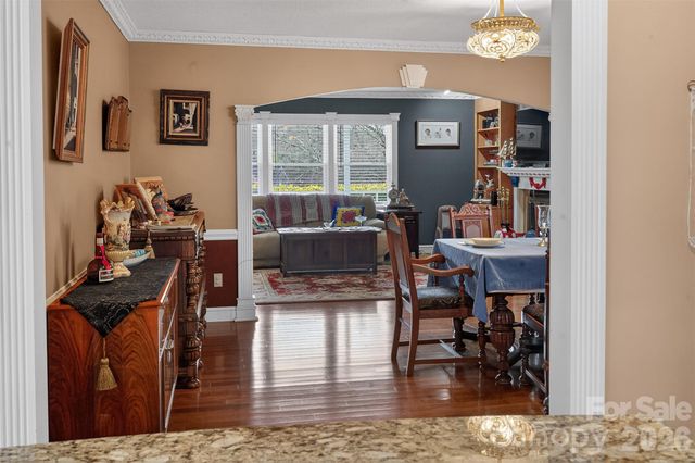 6553 Dougherty Drive, Charlotte, NC 28213