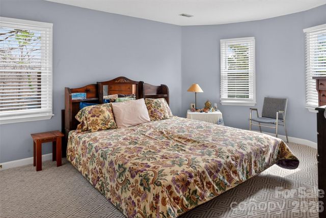 6553 Dougherty Drive, Charlotte, NC 28213