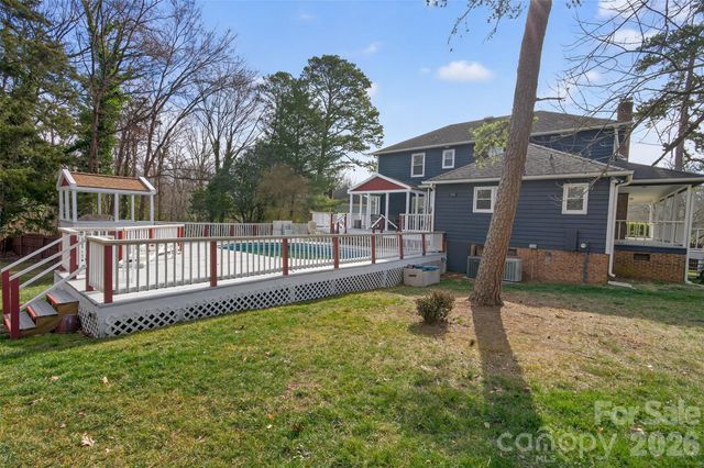 6553 Dougherty Drive, Charlotte, NC 28213