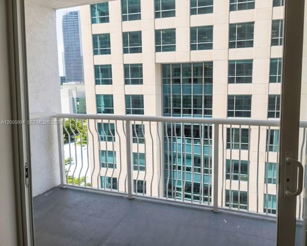 1200 Brickell Bay Drive 1910, Miami, FL 33131