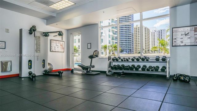 1200 Brickell Bay Drive 1910, Miami, FL 33131