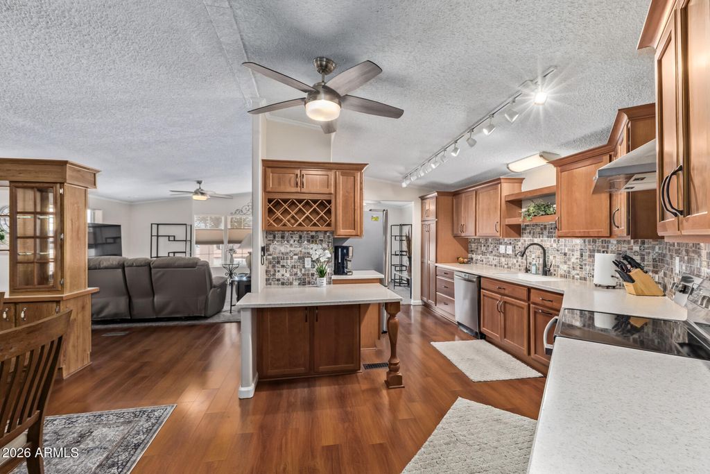 Image 11 of property listing at 26633 S MARICOPA Place, Sun Lakes, AZ 85248