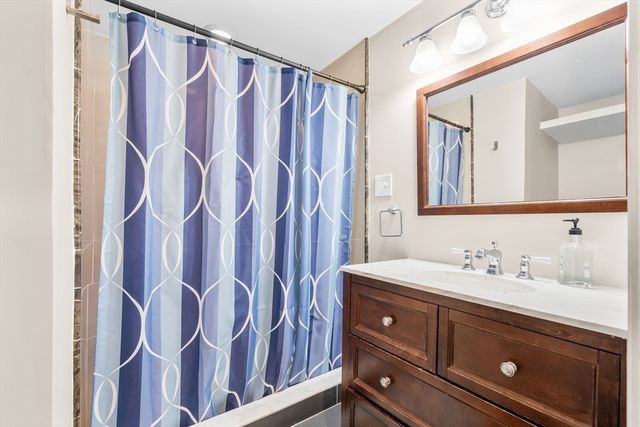 6 Drake Pl 2, Boston, MA 02128