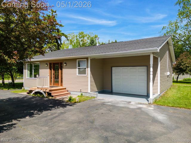 7969 Richardson Road, West Bloomfield Charter Township, MI 48323