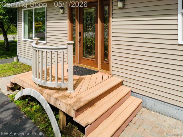 7969 Richardson Road, West Bloomfield Charter Township, MI 48323