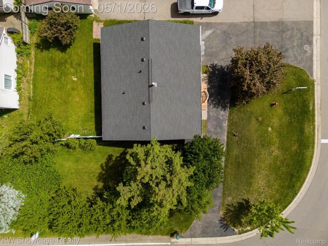 7969 Richardson Road, West Bloomfield Charter Township, MI 48323
