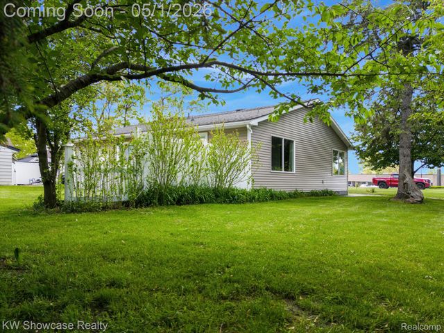 7969 Richardson Road, West Bloomfield Charter Township, MI 48323