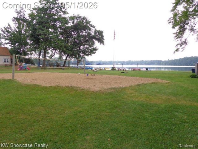 7969 Richardson Road, West Bloomfield Charter Township, MI 48323