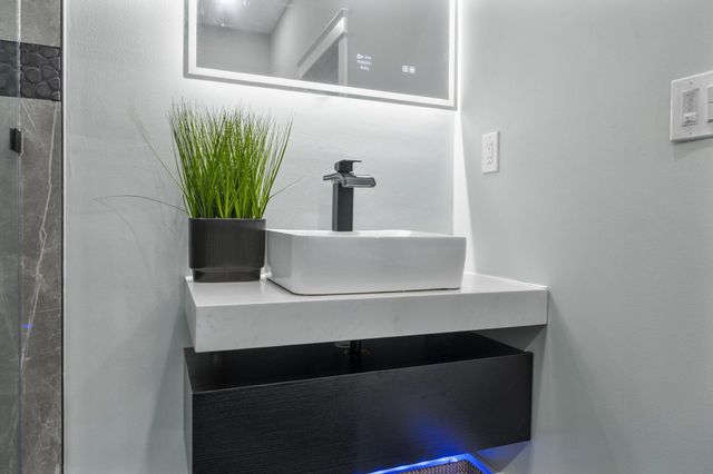 6034 OSAGE AVE, Philadelphia, PA 19143