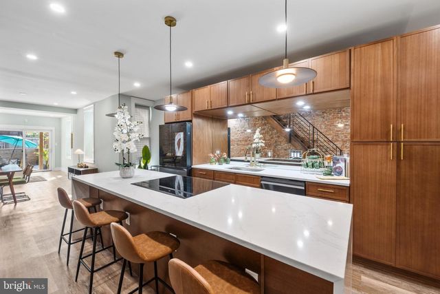 6034 OSAGE AVE, Philadelphia, PA 19143