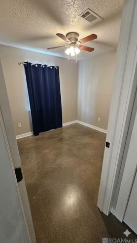 8708 Montclair St, Denham Springs, LA 70726