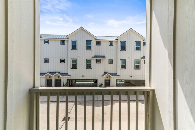 603 E Avenue G 402, Port Aransas, TX 78373