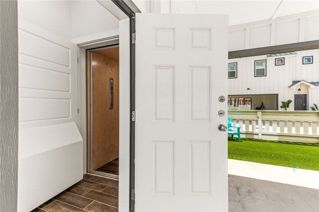 603 E Avenue G 402, Port Aransas, TX 78373