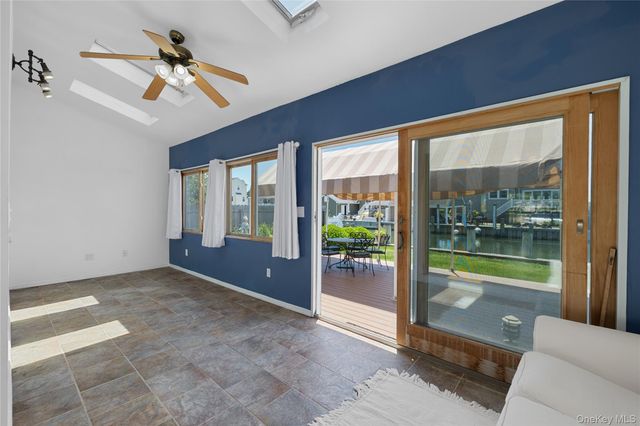 34 Cape Road, Amityville, NY 11701