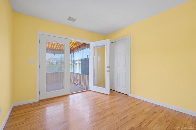 34 Cape Road, Amityville, NY 11701
