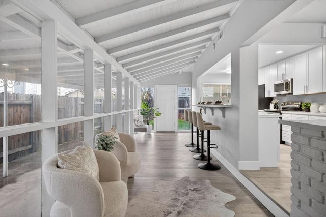 4961 I Pkwy, Sacramento, CA 95823