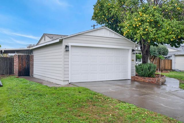 4961 I Pkwy, Sacramento, CA 95823