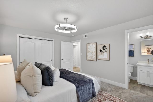 4961 I Pkwy, Sacramento, CA 95823