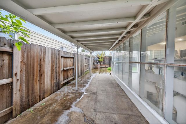 4961 I Pkwy, Sacramento, CA 95823